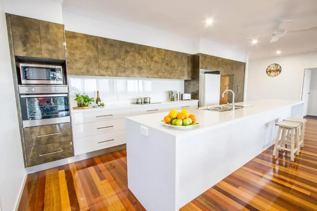 Finding Solace - Sunrise At 1770 Agnes Water Holiday home